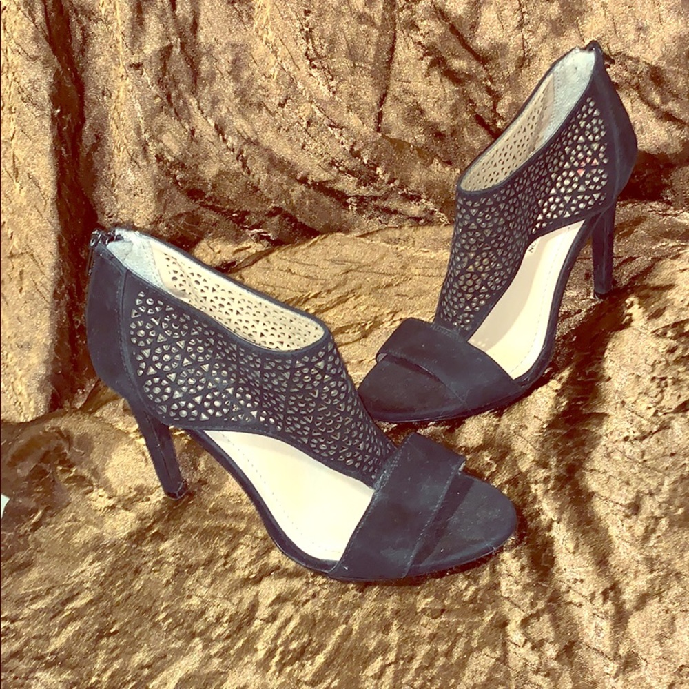 Open toe black pumps - BCBG Generation - Size 6